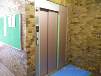 【その他共用部分】 | 勿論エレベーターが備え付けられています。