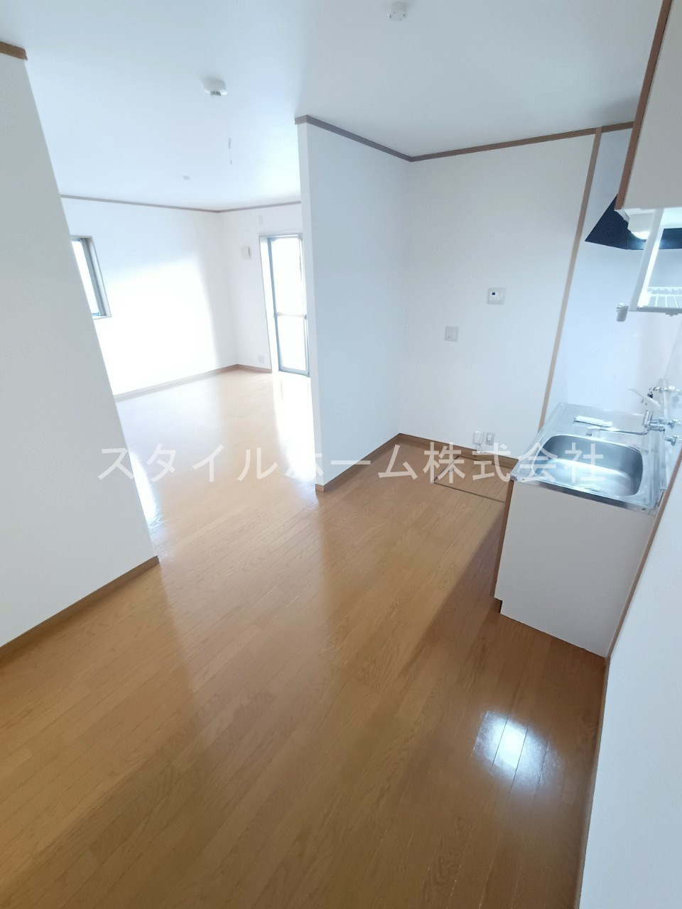 キャプリコーンエス　Ą棟の居間・リビング