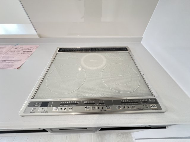 桜井市大字浅古全２棟の独立洗面台|広いスペースが嬉しい洗面脱衣所です。