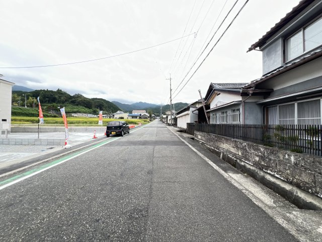 桜井市大字浅古全２棟の前面道路含む現地写真
