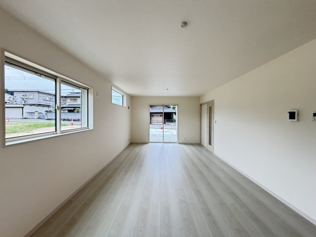 桜井市大字浅古全２棟のキッチン|対面式カウンターキッチン