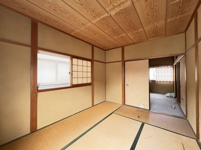 橿原市土橋町の和室|６帖和室です