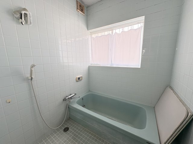 橿原市土橋町の浴室|綺麗に使用されているお風呂です