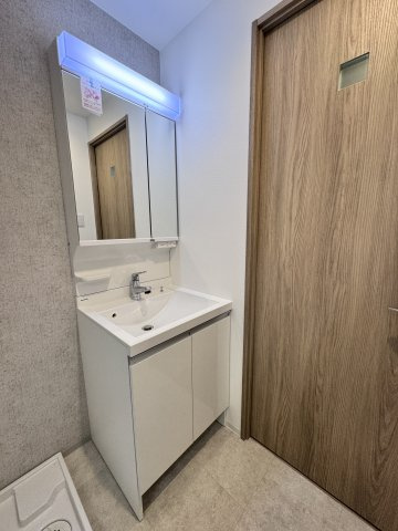 EXCEED洛西口の独立洗面台