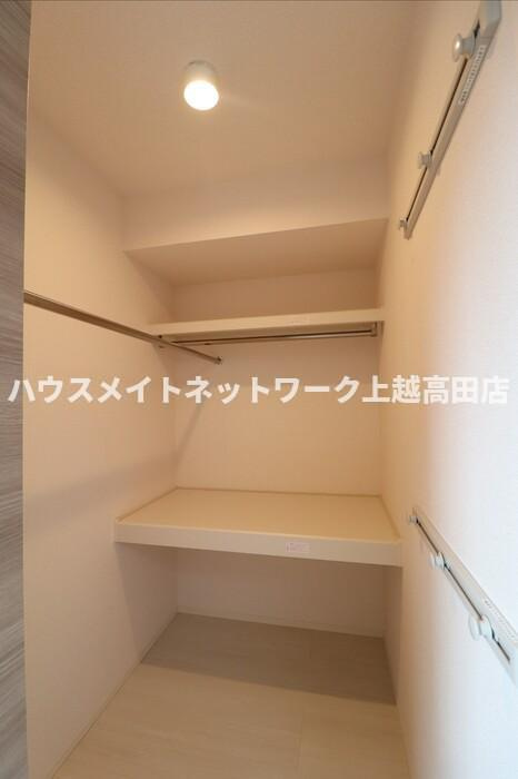 メロディアの収納|ウォークインクローゼット