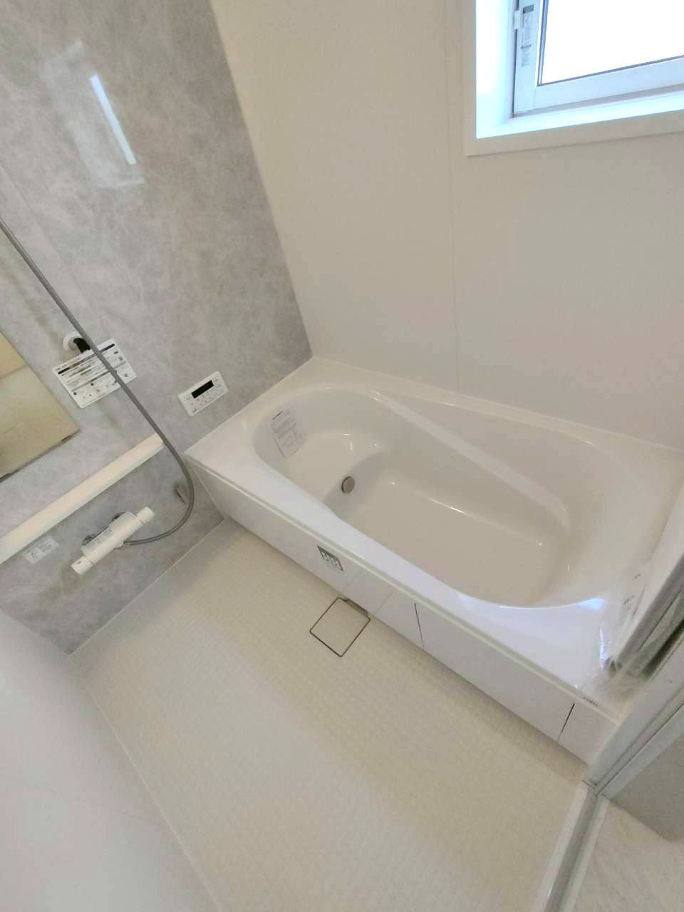 北葛飾郡松伏町　松伏　新築戸建　全5棟の浴室|ゆったり過ごせるお風呂です