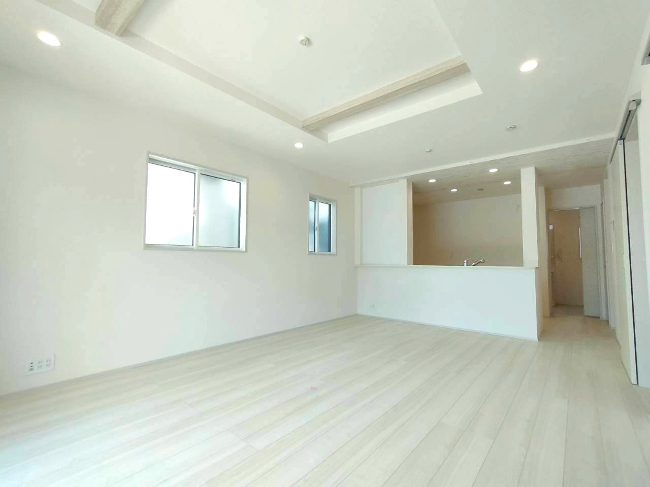 北葛飾郡松伏町　松伏　新築戸建　全5棟の居間・リビング|使いやすい居間です