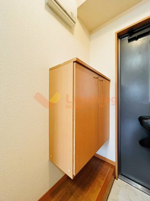 【玄関】 | レクルスコートB棟 | きれいな玄関です