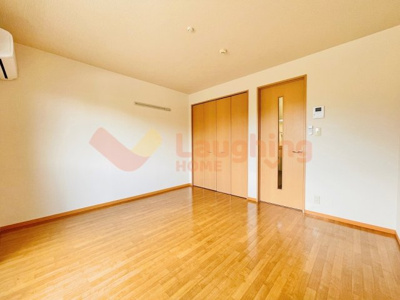 【寝室】 | レクルスコートB棟 | 開放的な寝室です