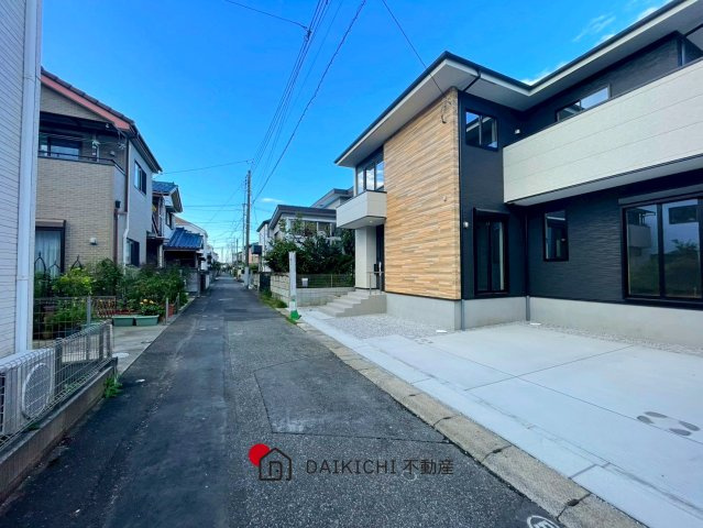 【前面道路含む現地写真】 | 桶川市北9期　KEIAI GRACE　新築戸建　全1棟　1号棟