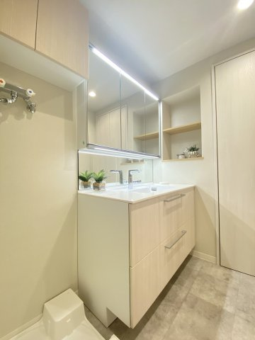 【独立洗面台】 | サウザンドシティ壱番館 | 三面鏡付洗面化粧台
