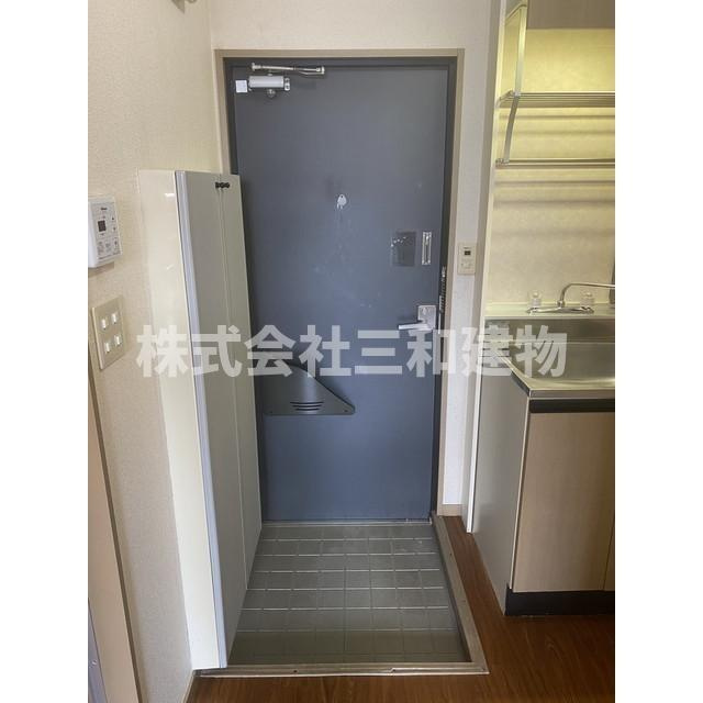 Ｓコートの玄関