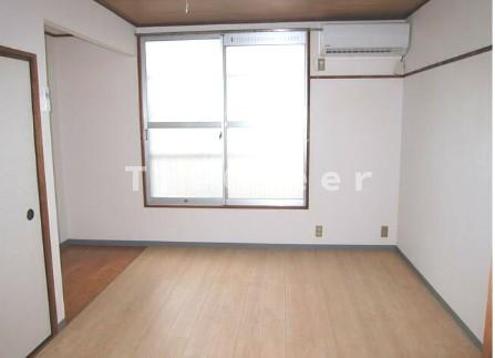 チェリーハイムの居間・リビング