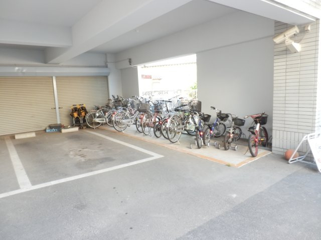 デスペランサの駐車場