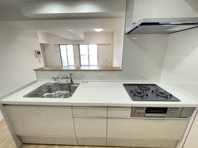 アーバンビュー渚ガーデン・タワーヴィレッジ二番館のキッチン|カウンターキッチンとなります。