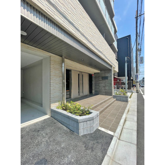 【エントランス】