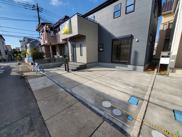 吉川市　保　新築戸建　全2棟　の駐車場|駐車場があります