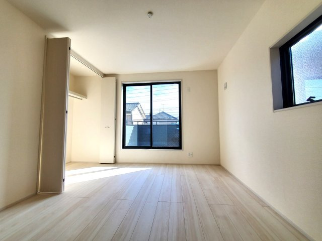 吉川市　保　新築戸建　全2棟　の洋室|ゆったりした洋室です