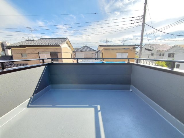 吉川市　保　新築戸建　全2棟　のバルコニー|落ち着いた時間を過ごせるバルコニーです