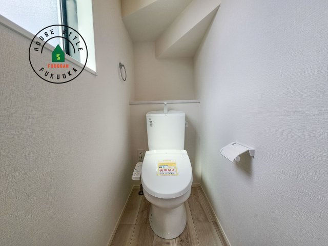 糟屋郡志免町志免中央3丁目第1-2棟（2号棟）のトイレ|温水洗浄便座を完備しております。2ヶ所にトイレがあるのは朝の慌ただしい時間も安心です。