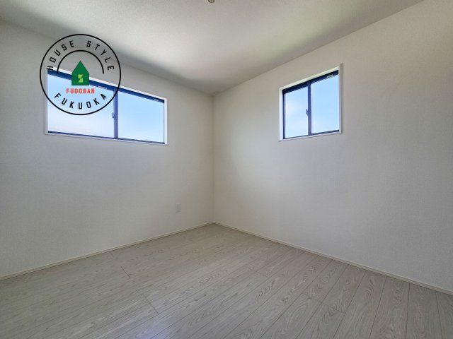 糟屋郡志免町志免中央3丁目第1-2棟（2号棟）の洋室|落ち着いた色調の洋室です。