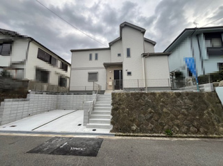 【外観】 | 東大池３丁目　新築戸建 | 完成しました。即ご案内可能です。