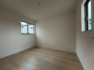 【洋室】 | 東大池３丁目　新築戸建 | 洋室約5.25帖