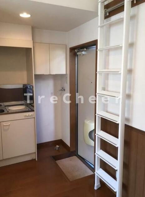 アーバンスクエア豊玉C棟の玄関