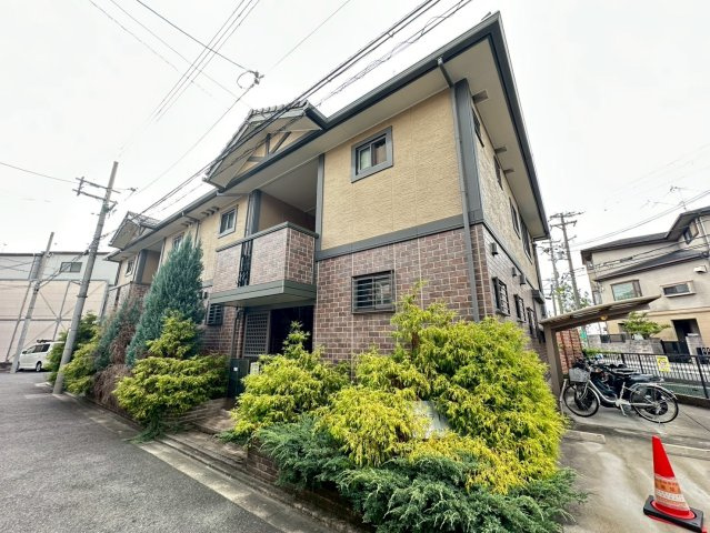 アウラ千里丘の外観