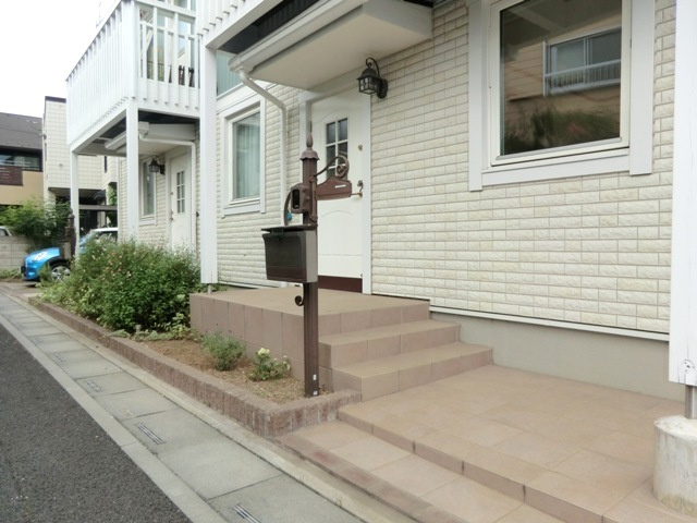 Swedish Maison元町のエントランス|☆おしゃれなデザイン・エントランススペースです。☆