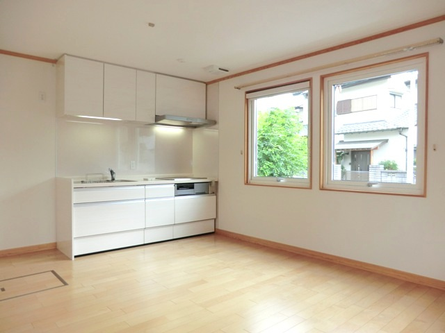 Swedish Maison元町の居間・リビング|※別号室の参考写真です。