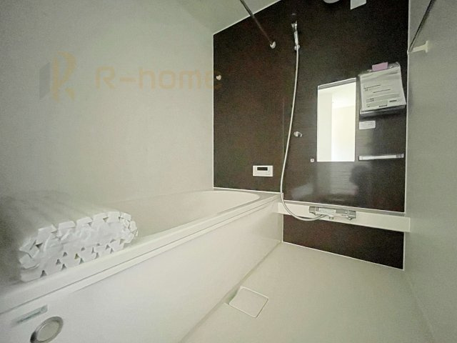 笠間市南友部1期　新築戸建て　1号棟の浴室|足を伸ばしてもゆったりできるバスルーム♪機能性も取り入れて使い易さも保証します♪