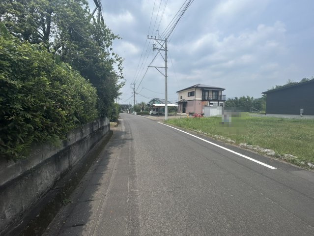 【前面道路含む現地写真】 | 北諸県郡三股町餅原　414万円