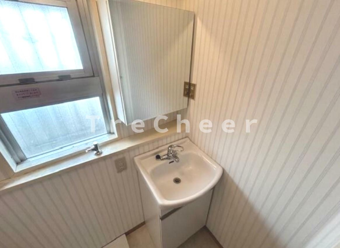 サンハイツ成増の独立洗面台