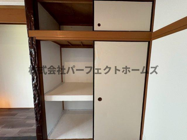 須山町戸建　賃貸の収納|収納のためのスペースです