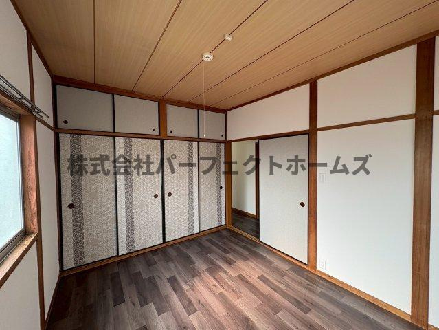 須山町戸建　賃貸の洋室|個人の部屋や寝室として使える洋室です