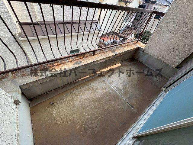 須山町戸建　賃貸のバルコニー|バルコニー付きです