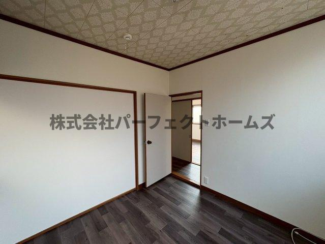 須山町戸建　賃貸の洋室|個人の部屋や寝室として使える洋室です