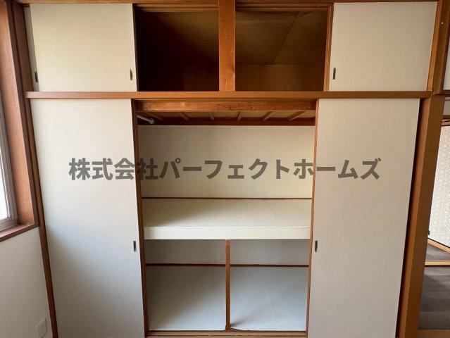 須山町戸建　賃貸の収納|便利な収納スペースです