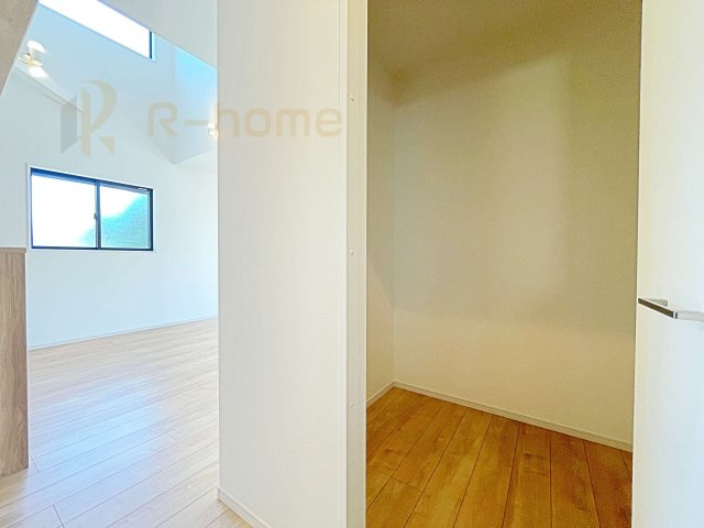 笠間市南友部1期　新築戸建て　3号棟の収納|人気のウォークインクローゼット！アウター類はもちろん、季節ものや寝具も収納できます！