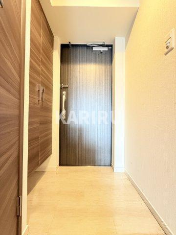 S-RESIDENCE天満Gracisの玄関