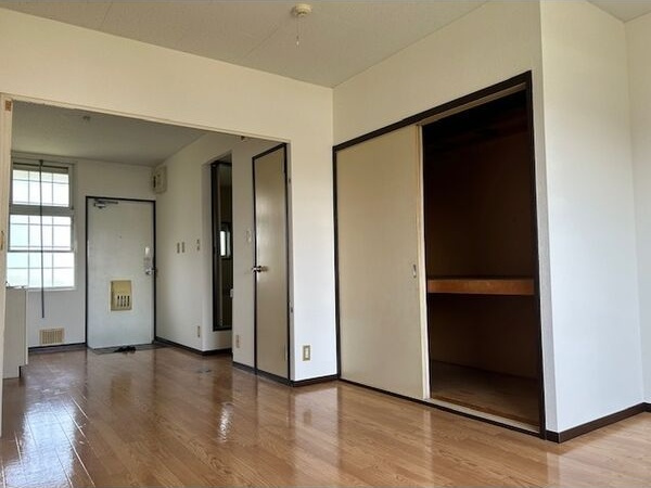 サンシティー宮田の居間・リビング