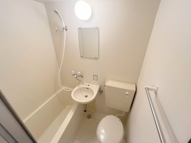 シティパレス西大寺Ｐ２の浴室