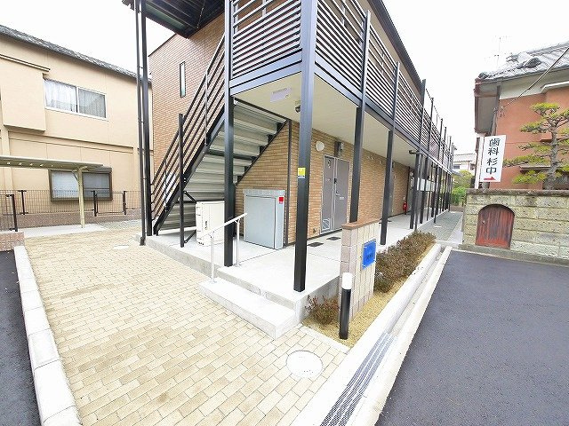 レオネクスト清都Ⅱのエントランス|エントランスです