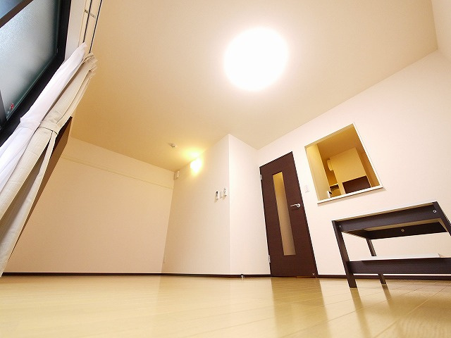 レオネクスト清都Ⅱの居間・リビング|おしゃれなリビングです