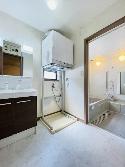 【脱衣所】 | 春日市紅葉ヶ丘西7丁目　戸建て