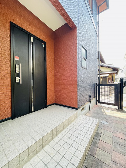 【玄関】 | 春日市紅葉ヶ丘西7丁目　戸建て