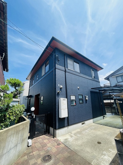 【外観】 | 春日市紅葉ヶ丘西7丁目　戸建て | 2020年に外壁塗装、2025年5月に水回り一部リフォーム・クロス張り替えしています