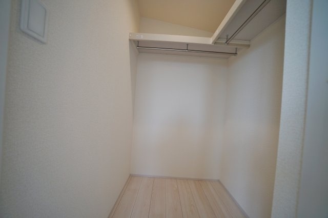 【横浜市旭区川井本町92-17新築戸建て】★仲介手数料無料★（川井小学校・都岡中学校）の収納