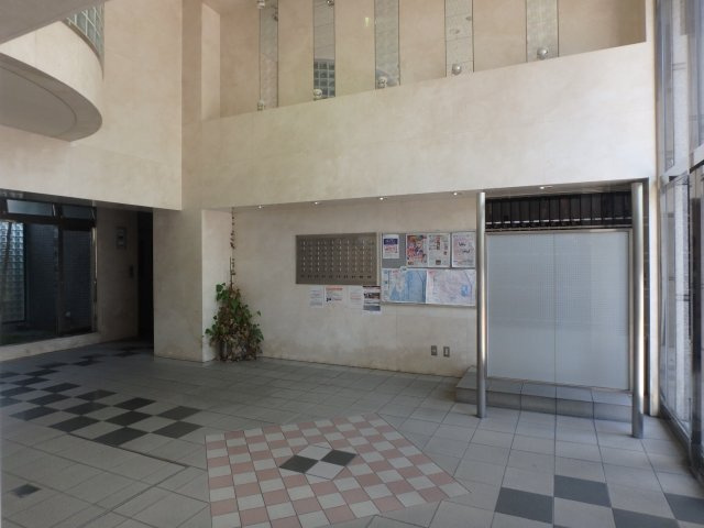 ジョイフル紫野のロビー